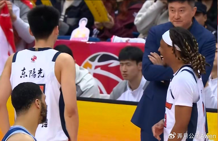 广东男篮新星王洪泽爆发 杜锋重用老将引争议