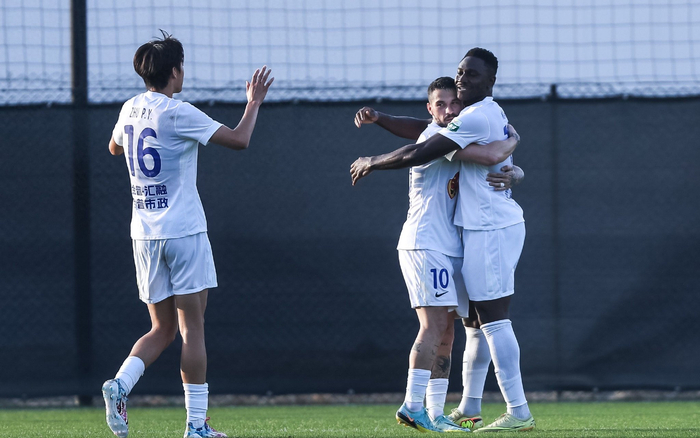 斯坦丘跑动破质疑 大连英博保级前景明朗