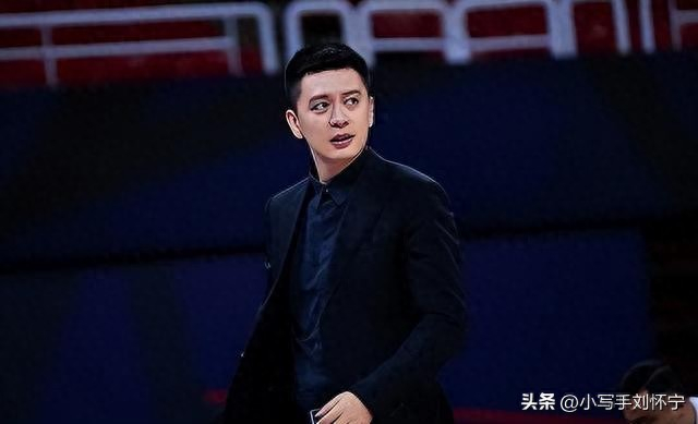 辽宁男篮季后赛生死战 杨鸣回归成冲冠关键