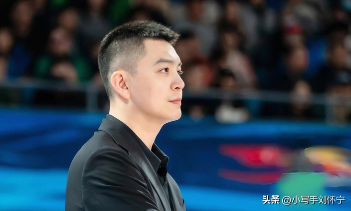 辽宁男篮季后赛生死战 杨鸣回归成冲冠关键