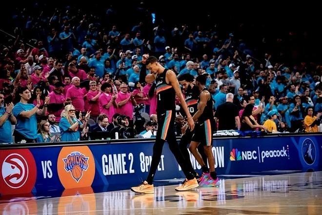 马刺大胜开拓者 文班亚马35分引领团队化学反应