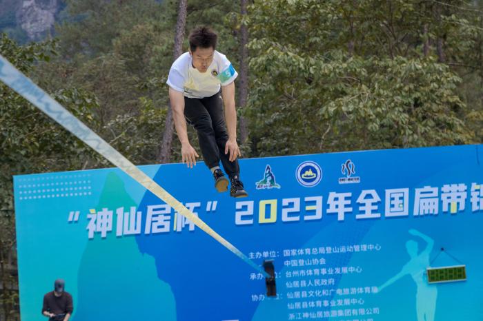 龙土权在神仙居杯全国扁带锦标赛中完成逆袭，